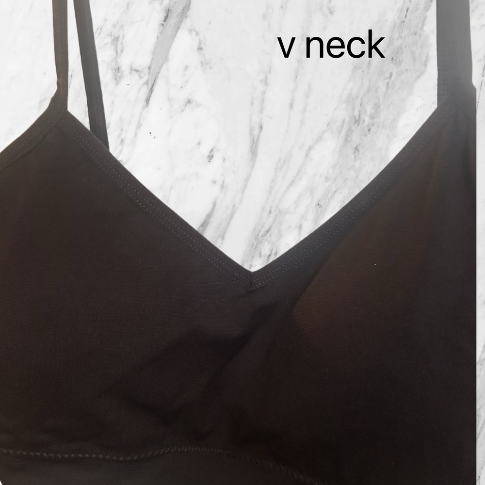 🇺🇸🆕NWOT TAHARI | XL | Black Seemless Bralette Lace back V-Neck - Picture 8 of 16